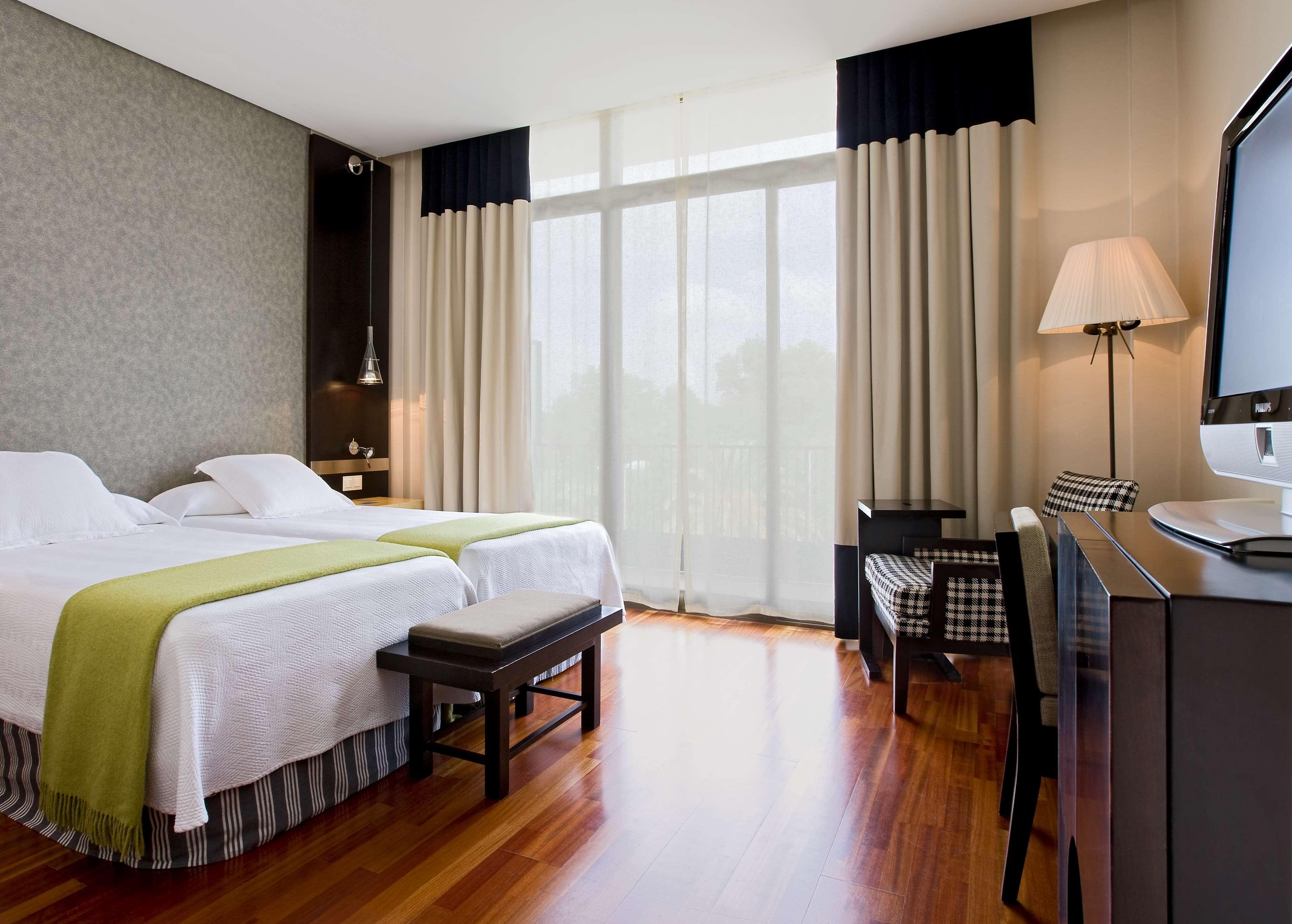 Nh Avenida Jerez Hotel Jerez de la Frontera Ngoại thất bức ảnh